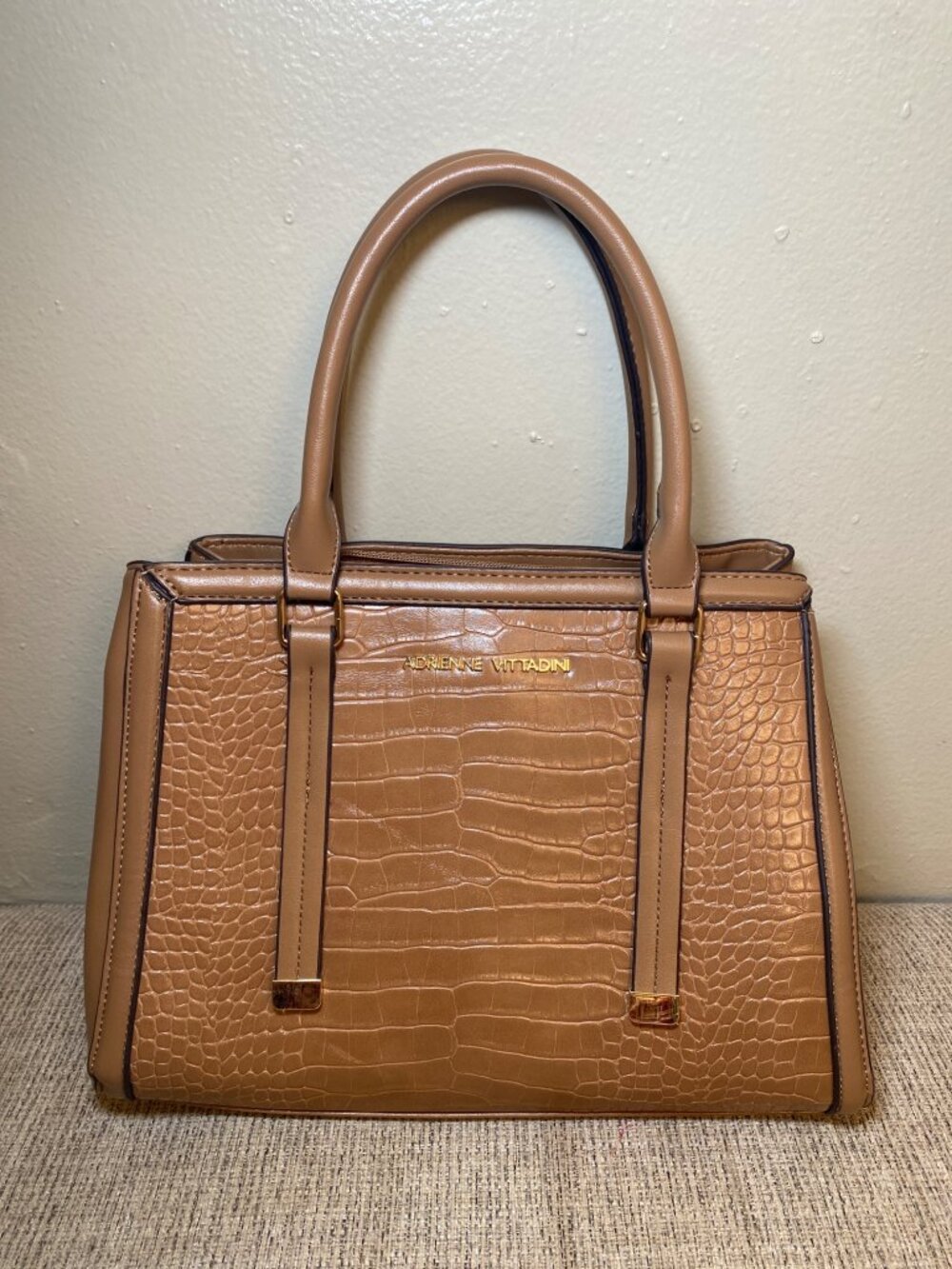 NWOT Adrienne Vittadini Tan Croc Embossed Satchel Crossbody Handbag